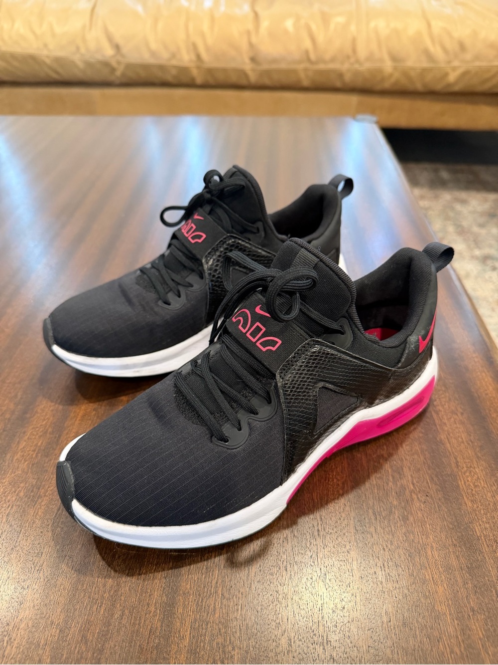 Women’s Nike Air Max Bella TR 5 ‘black and pink rush’